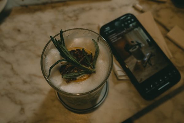 The Neuroscience of Social Media Rewards