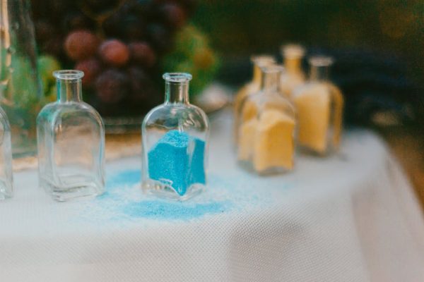 The Chemistry of Dust Accumulation in Ports