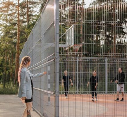 Why Some Players Prefer Watching Games Than Playing