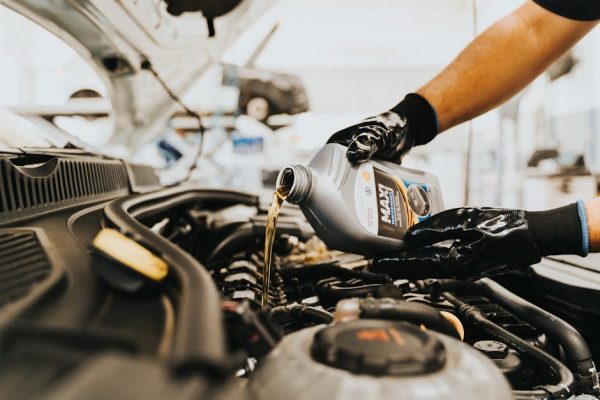 How Car Oil Changes Prolong Engine Life
