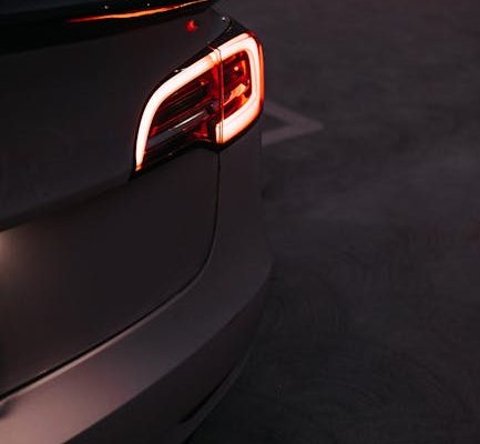 How Car Rear Cross-Traffic Braking Works