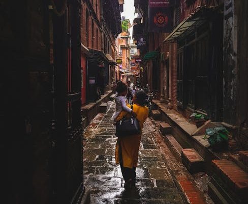 How to Experience a City Like a Local