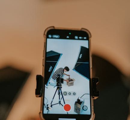 The Psychology Behind Smartphone Unboxing