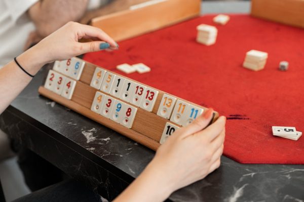 Why Some Players Prefer Games Without Winning Conditions