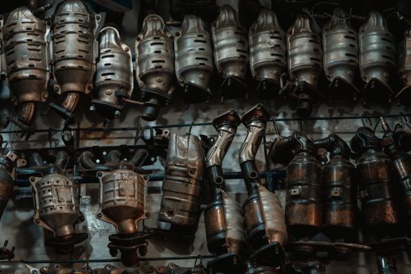 How Car Catalytic Converters Reduce Emissions