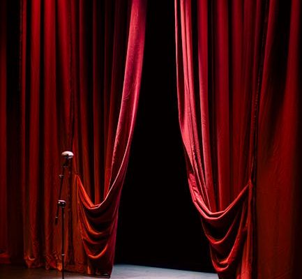 How to Get a Visa for a Theater Production Tour