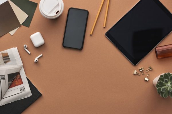 Why Wireless Earbuds Rely on Phone AI