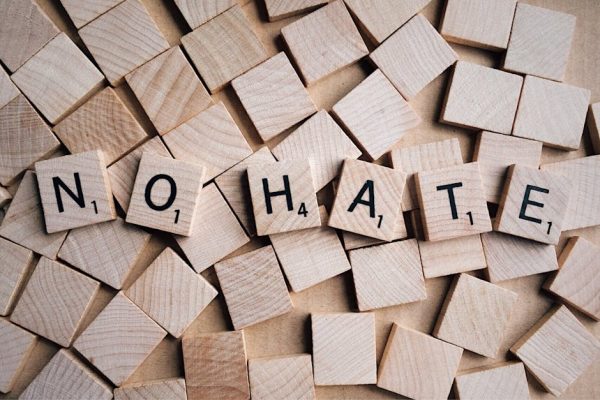 How Games Simulate Linguistic Theories
