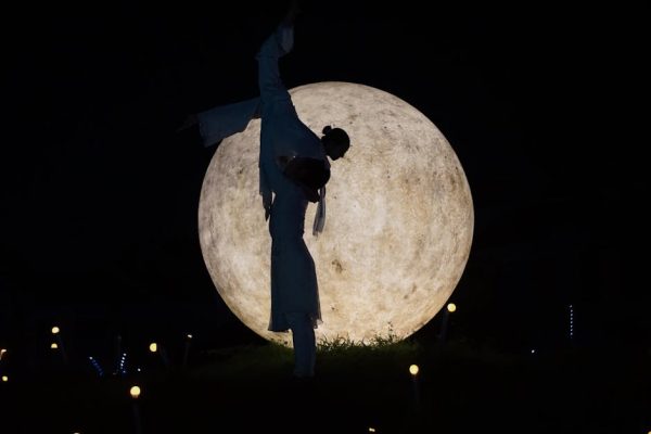 How Moonlight Affects Hormonal Balance