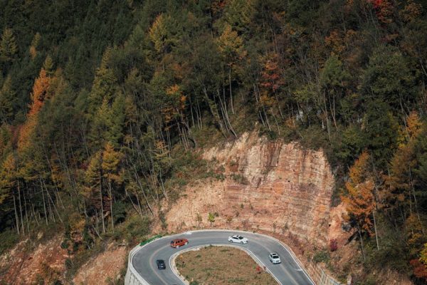 The Best Cars for Mountain Climbers