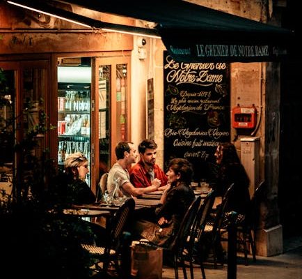 The Role of Gastronomy in Travel Experiences
