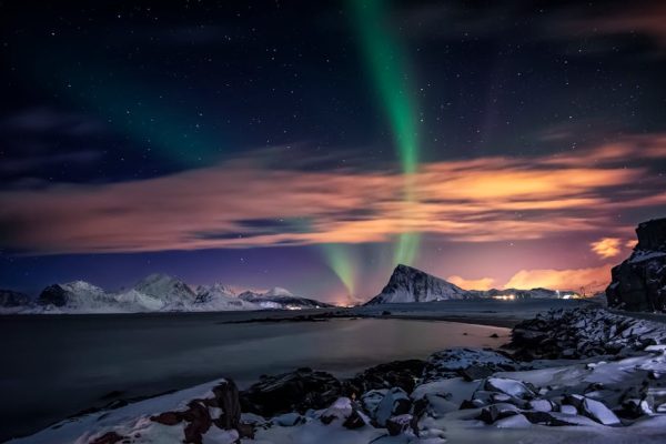 Why Physics Games Explain Natural Phenomena