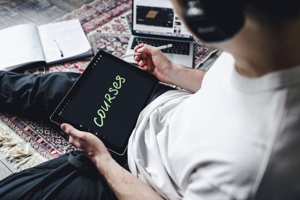 The Best Courses for Learning About Consciousness