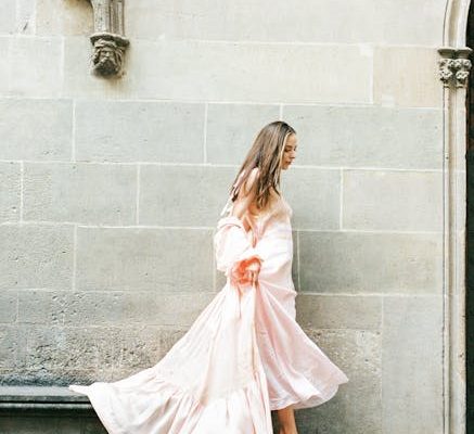 Why Walking Barefoot Strengthens Arches