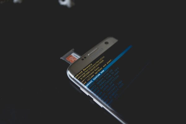 The Environmental Cost of Phone Software Updates