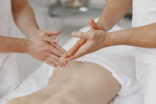 Why Oil Massage Improves Circulation