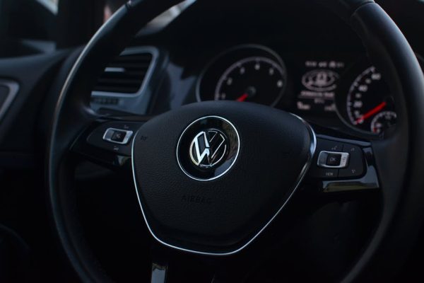 How Car Blind Spot Monitors Operate