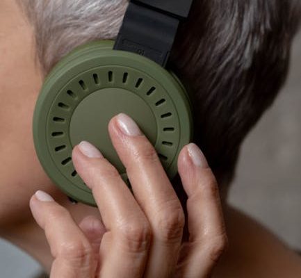 How Bone Conduction Headphones Protect Hearing