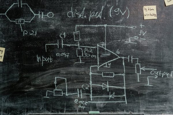 Why Physics Games Explain Complex Concepts Simply