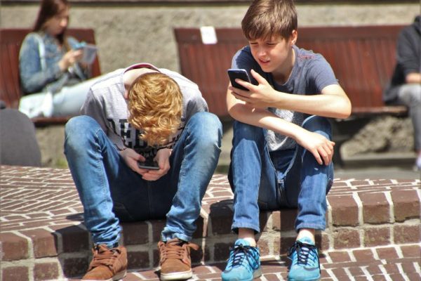 How Smartphones Are Redefining Friendship